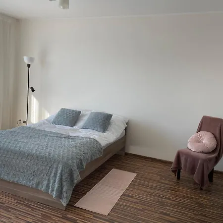 Διαμέρισμα Komfortowe Studio 52 M2 W Centrum Grojca