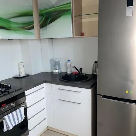 Διαμέρισμα Komfortowe Studio 52 M2 W Centrum Grojca